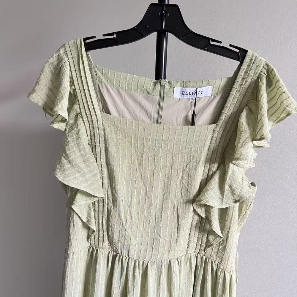 NWT Elliatt Women's Green Ruffle Maxi Dress Size XL - Picture 3 of 9